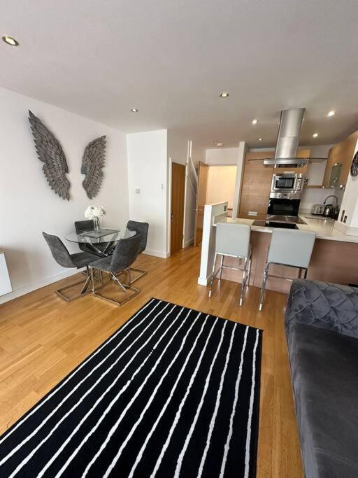Apartament Two Br Flat 5 Mins Walk From London Eye G96 Zewnętrze zdjęcie